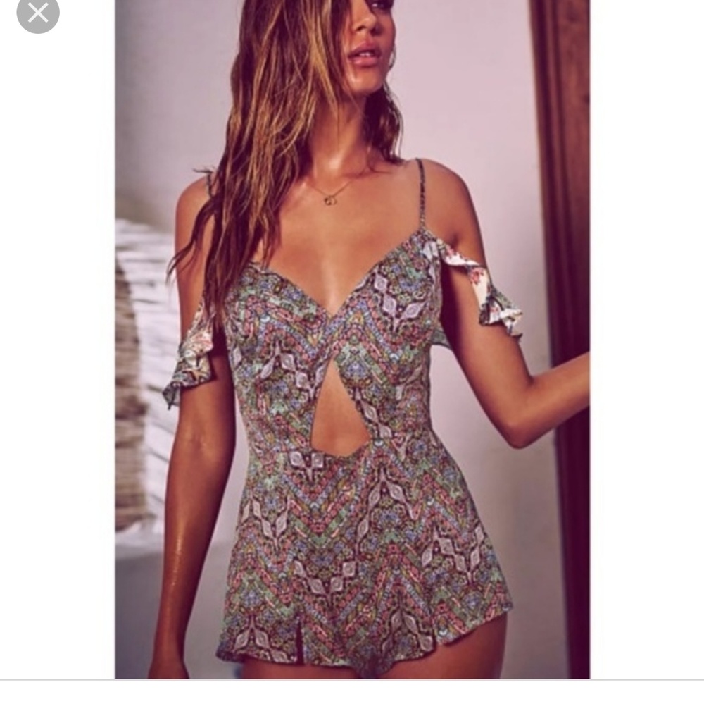 💗💗 Victoria's Secret Paisley Silk Romper